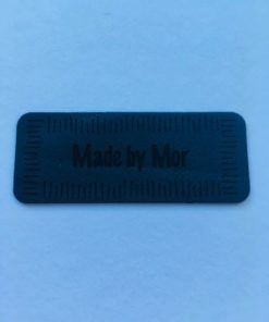 Labels / Made by Mor, grå